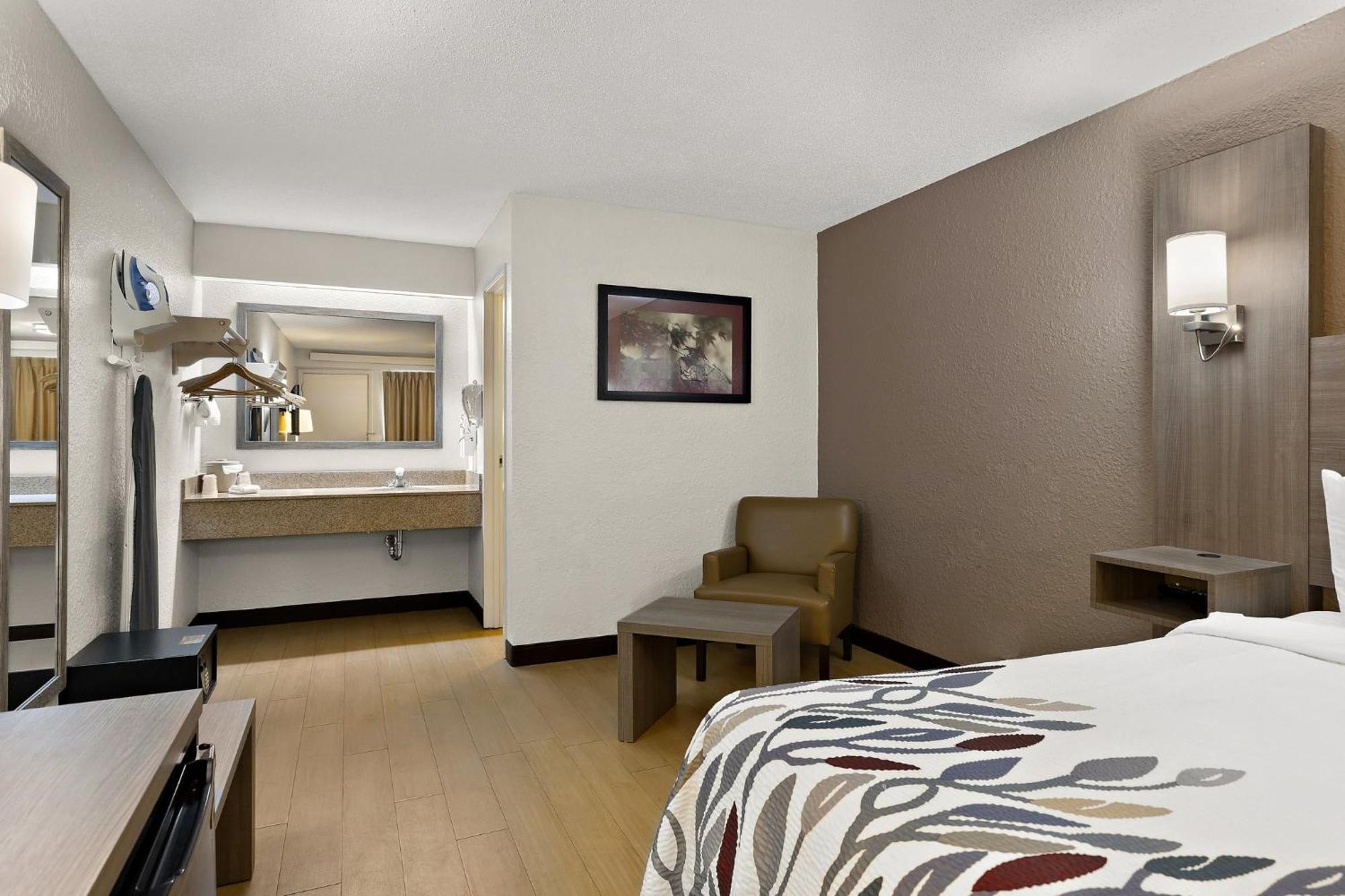 Red Roof Inn Cleveland - Westlake Esterno foto